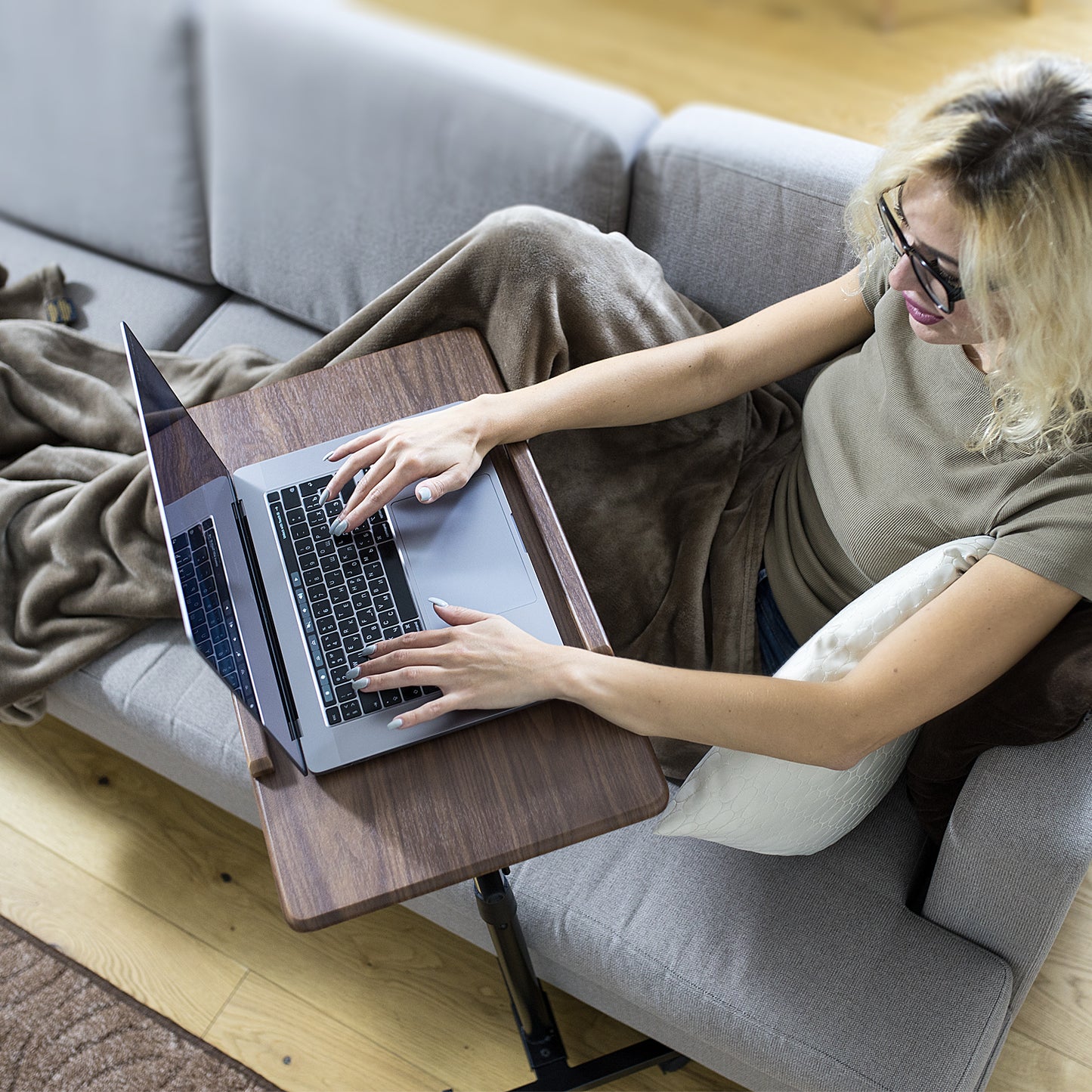 Laptop Bed Table, Adjustable Laptop Table, Portable Laptop Desk, Sofa Desk, Desk on Wheels, Ergonomic, Tatkraft Gain, 2