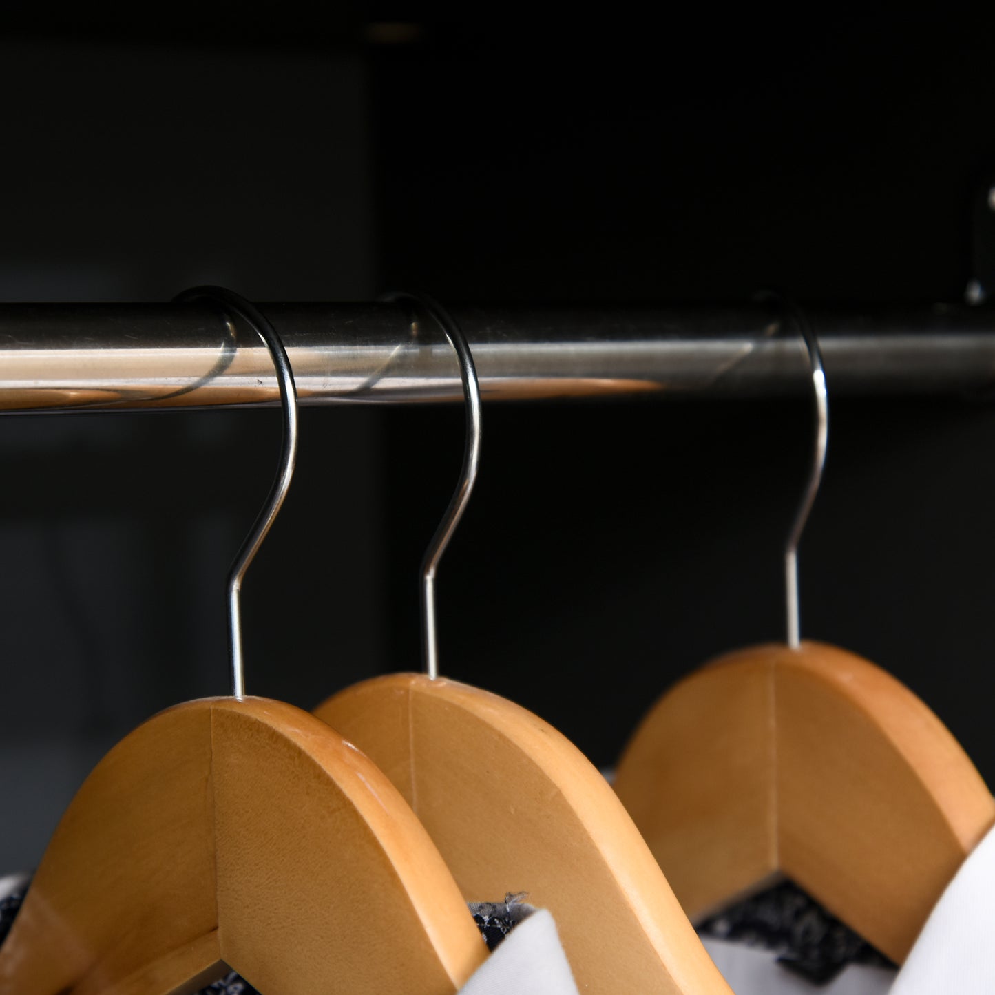 Modern Wardrobe Cabinet Wood Grain Sticker Surface with Shelf, Hanging Rod and 2 Drawers 90x50x190cm, HOMCOM, 8