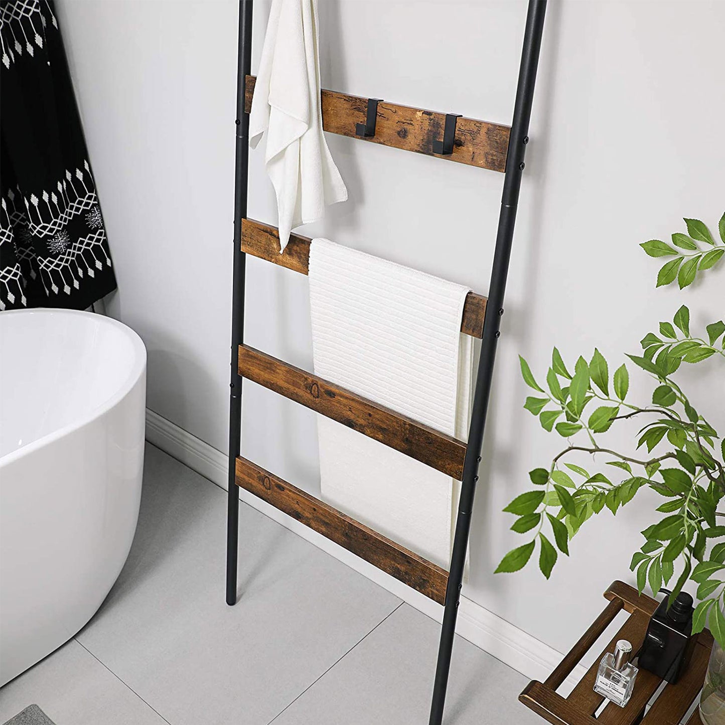 Blanket Ladder, Leaning Ladder Shelf, 5-Tier Towel Rack, 60 cm Wide, Steel Frame, for Blankets, Towels, Scarves